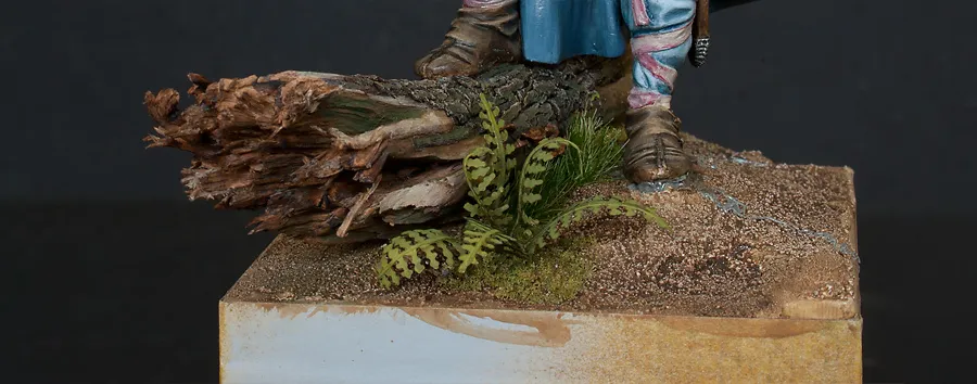 Adding grass and moss to the scenic base - Minichix Studio tutorial on building miniature base.