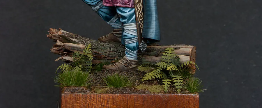 Fully built and painted scenic base - side view - Minichix Studio tutorial on building miniature bases.
