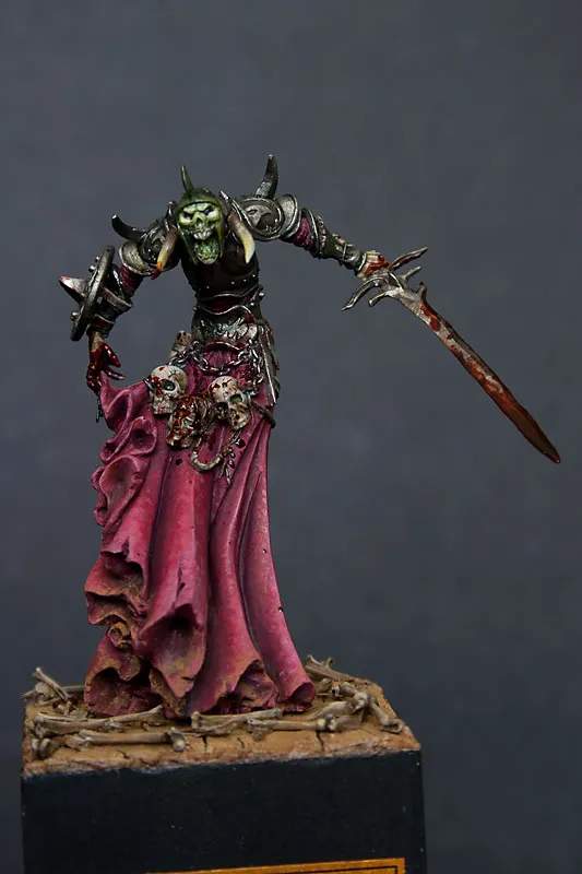 Menhom by Andrea Miniatures painted by Marta Slusarska after adding blood - technical tutorial by Minichix Studio