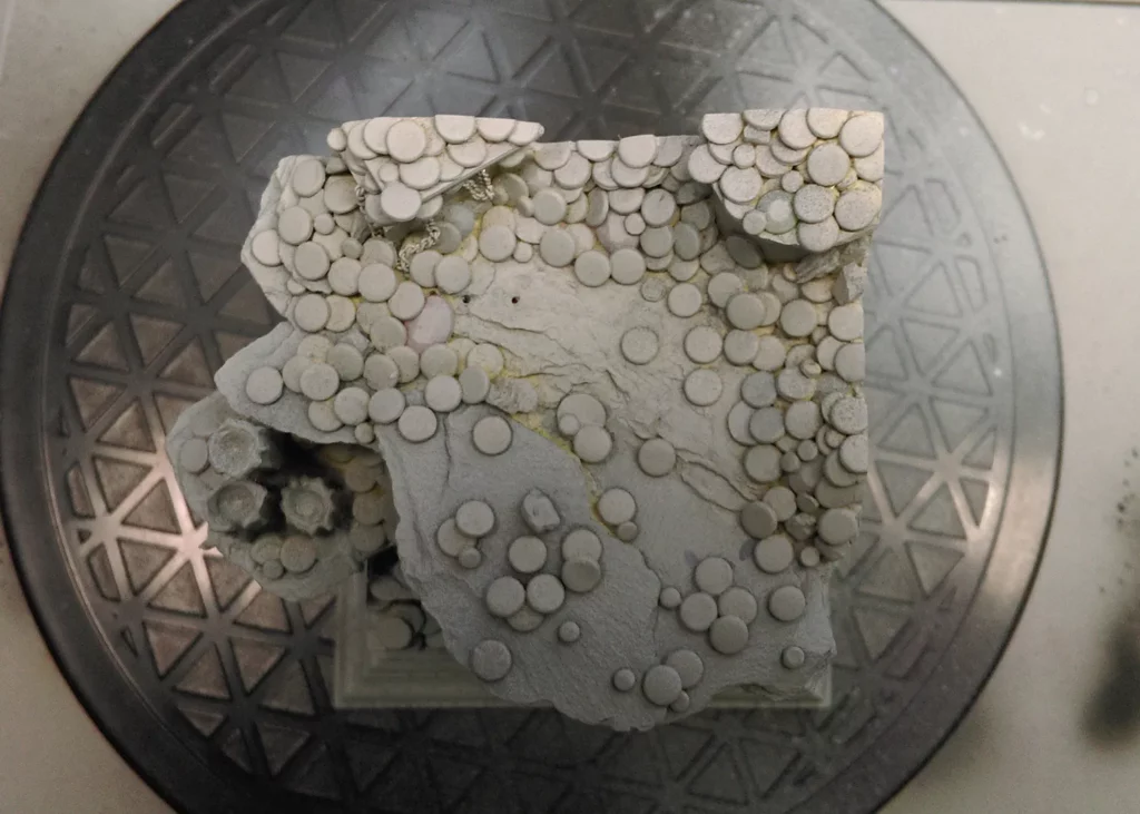 Close-up of pirate base after priming - step-by-step miniature painting tutorial by Minichix Studio - view from the top.
