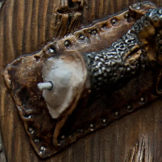 Close-up - leather elements of a shield - realistic leather painting tutorial by Minichix Studio