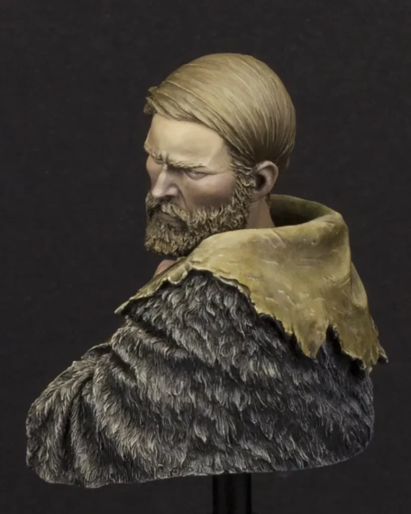 Painting leather elements and fur on Germanic Warrior bust, back view - painting tutorial by Minichix Studio