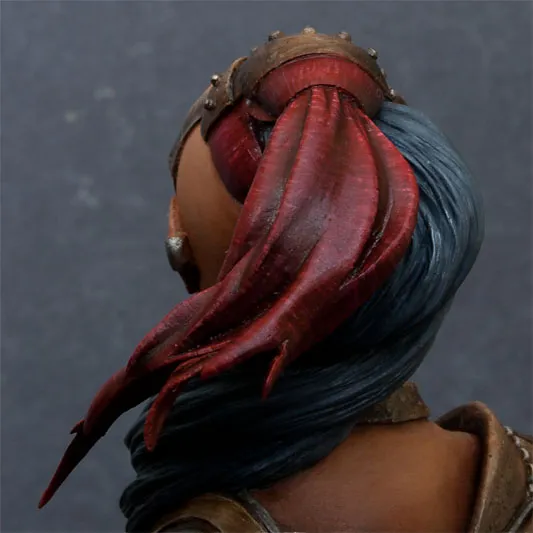 Close-up of the Grinder bust with textures applied - back view - fabric texture tutorial by Minichix Studio