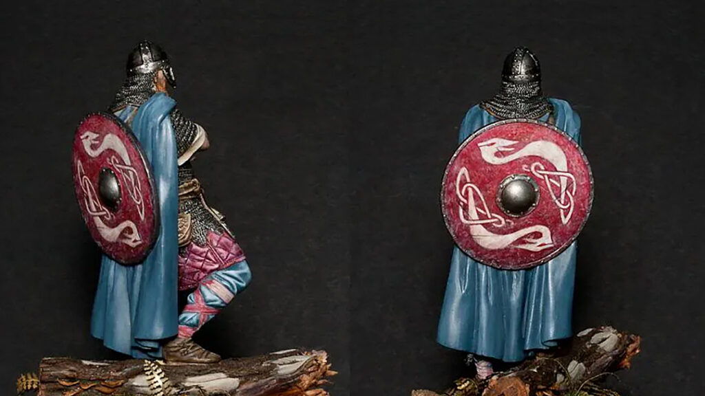 Viking Chief miniature before cloak texture applied - fabric texture tutorial for miniatures by Minichix Studio